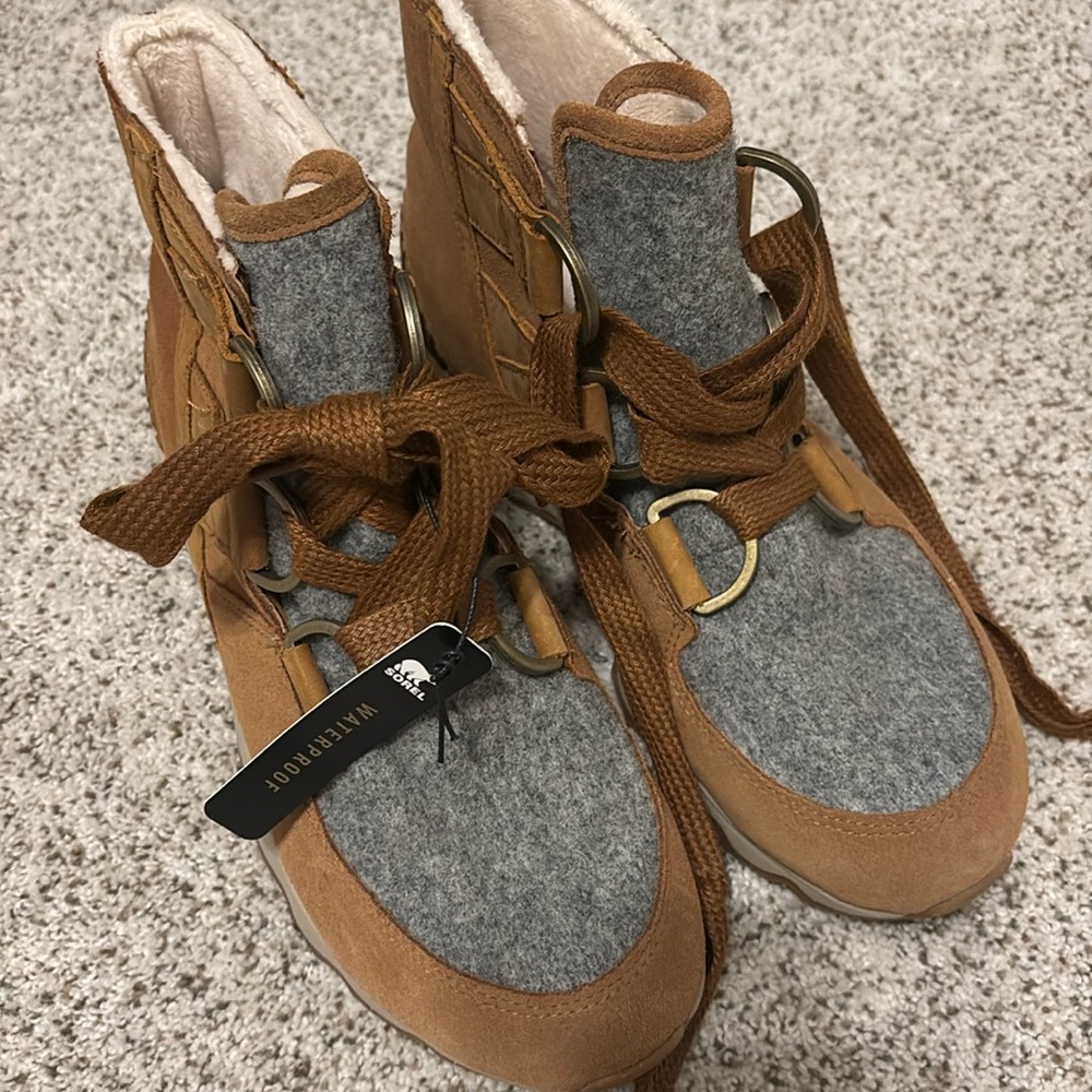 Sorel winter boot